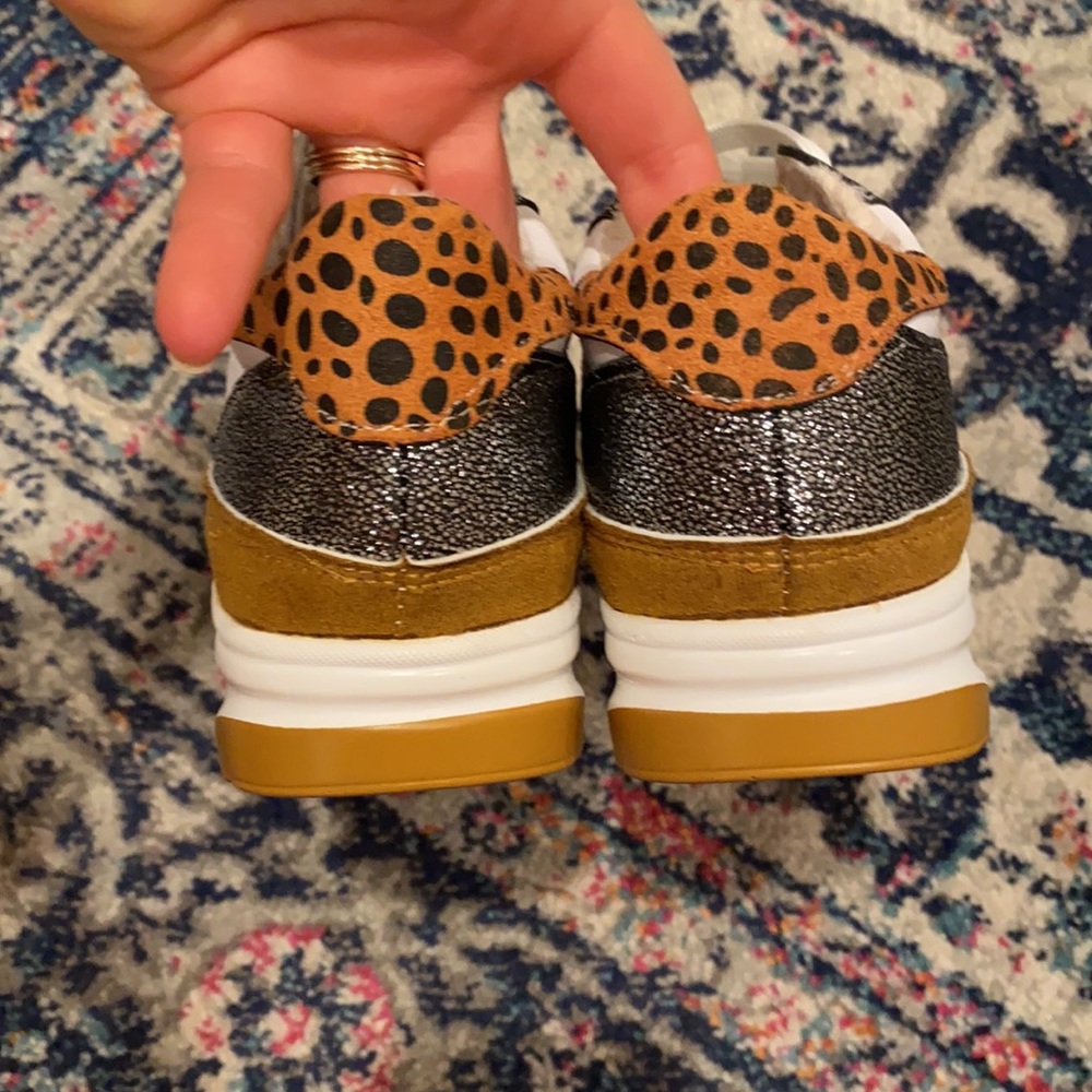 Fashion Sneakers Boutique View 5